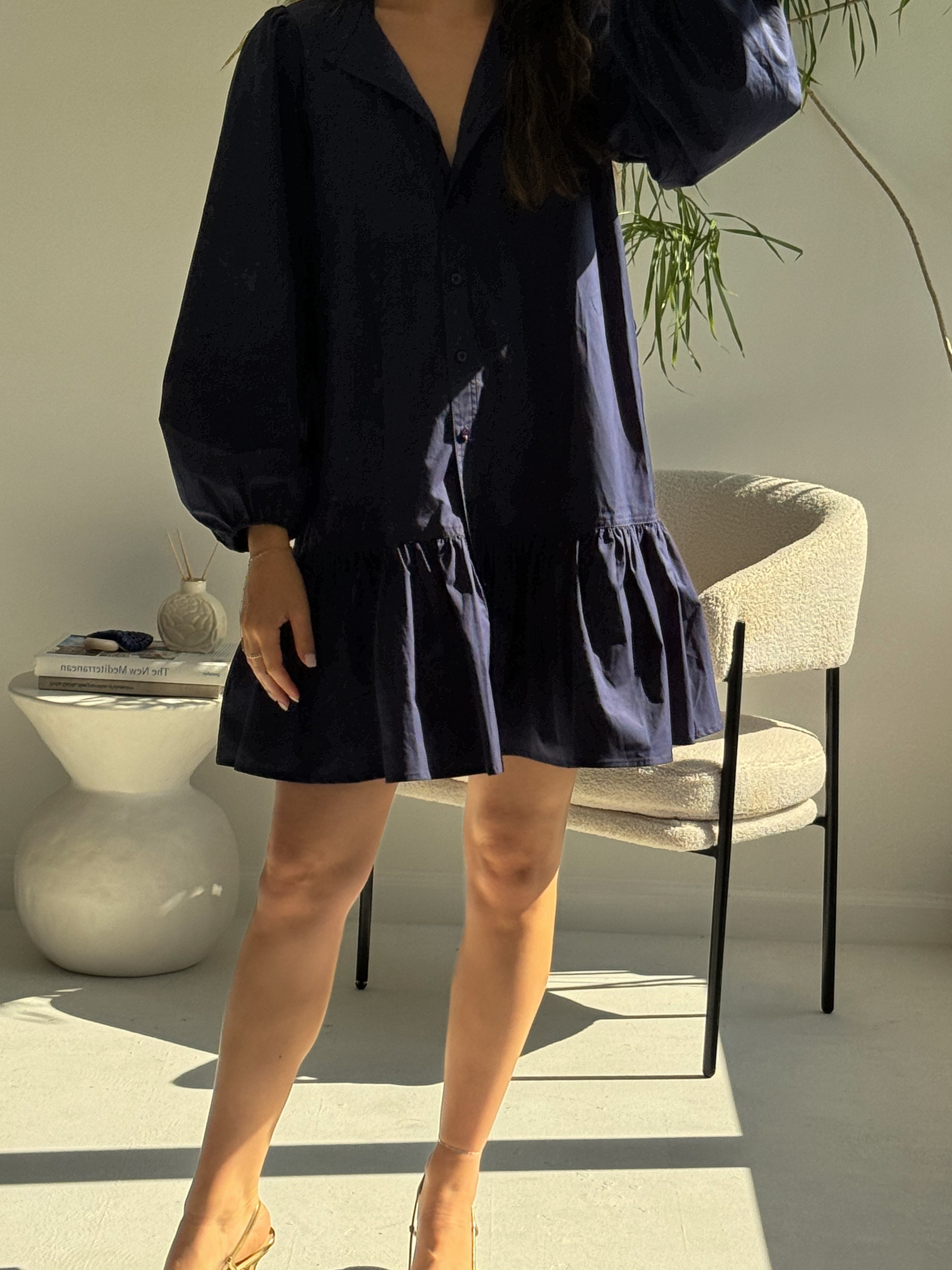 Navy blue shirt dress.Belted dress with puff sleeves.Casual chic dress.Versatile navy dress.Stylish shirt dress